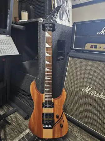 JACKSON SLX SOLOIST NECK THROUGH