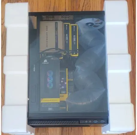 Phanteks Enthoo ProM Black Tempered Glass Mid-Tower w/ Corsair Case Fa