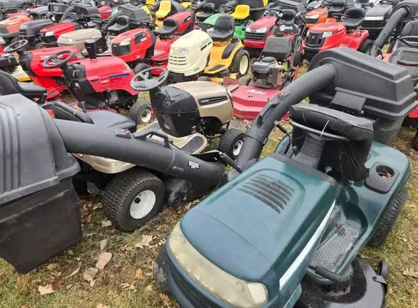 Looking for junk riding mowers tractors equipment scrap removal free