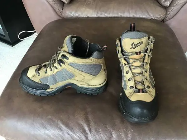 Men’s danner boots