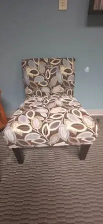 Armless slipper chair set