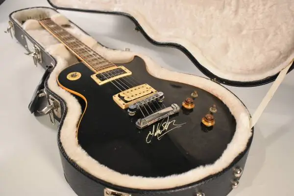1981 Gibson Les Paul Standard Electric Guitar
