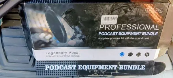 PROFESSIONAL PODCAST EQUIPMENT BUNDLE NEW IN THE BOX