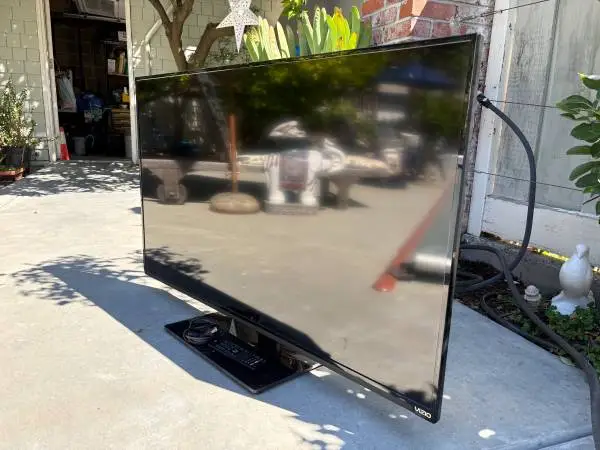 Vizio 50” Smart Flat Screen TV