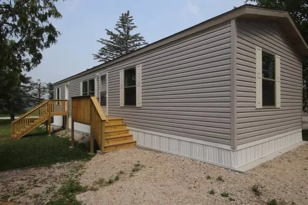 2025 Lone Star 16 x 60 MOBILE HOME – 960 SF!
