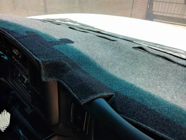 Like New DashMat Cover (1999-2006 Chevy Silverado GMC Sierra)