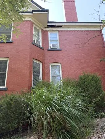 *ROOF REPAIR- NEW ROOF - FREE ESTIMATES - LOW PRICES*