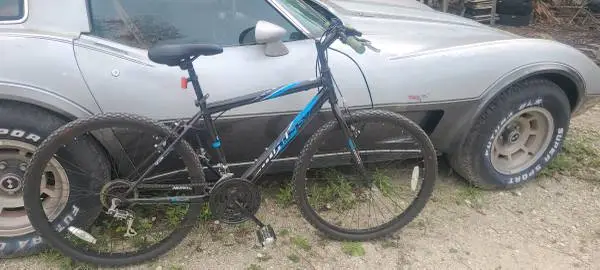 nice mens Huffy bike