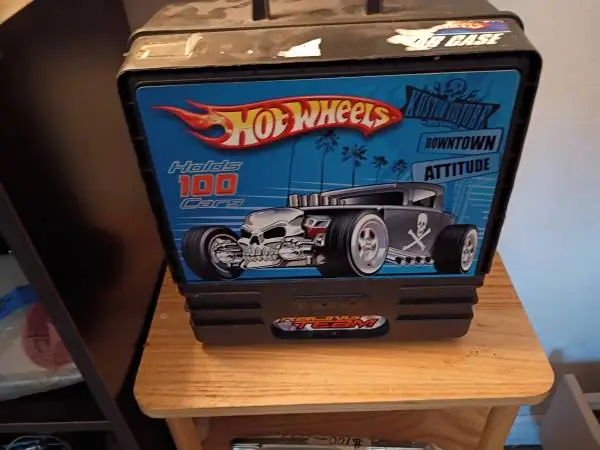 hot wheels carry case holds 100 diecast cars trucks empty carry case