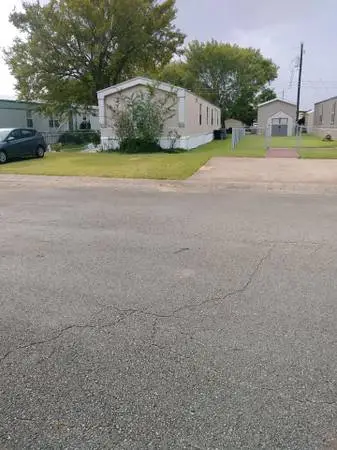 Roommate wanted