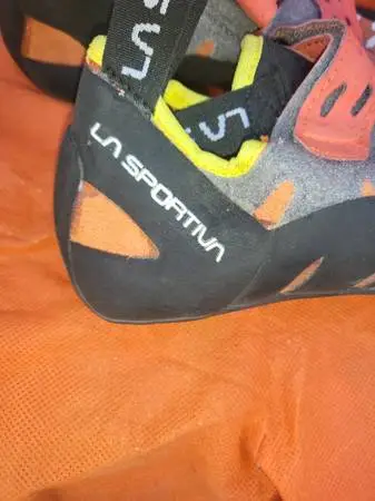 LA SPORTIVA CLIMBING SHOES WOMENS