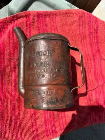 Copper 1 quart oil can from 1920s