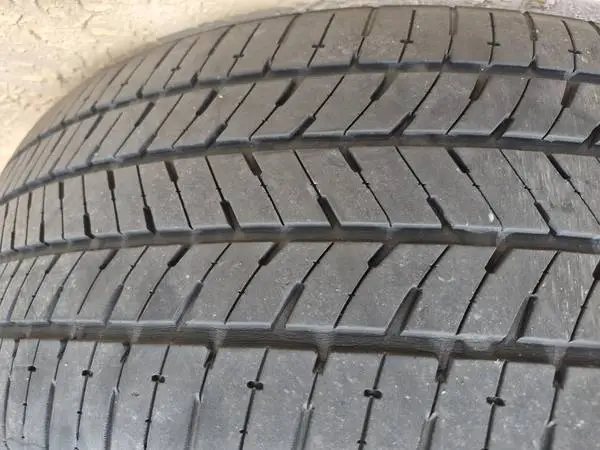 Bridgestone Ecopia 225/60R 18 two tires