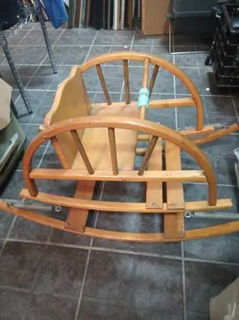 Baby rocker bouncer