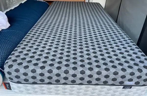 NEW TWIN XL DOUBLE SIDED FIRM/SOFT MATTRESS AND BEDDING