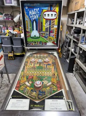 1967 Williams Magic Town Pinball Working (OBO)