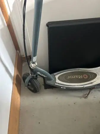 Kids electric scooter