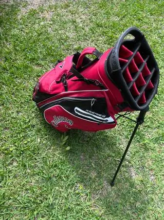 Callaway Hyperlite golf stand bag with rain cover