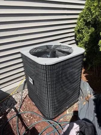 Gibson 3.5 Ton 14 SEER Split System AC Condenser