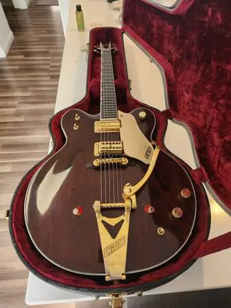 1965 Gretsch 6122 Chet Atkins Country Gentleman guitar