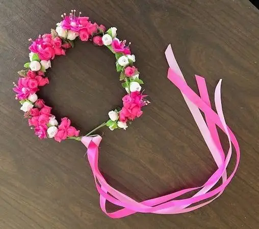 ** Beautiful Faux Floral Garland Headband Crown Wreath **