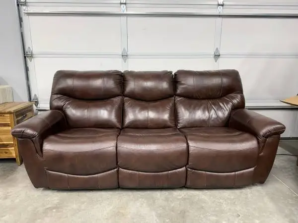 Beautiful Leather Dual Reclining Sofa