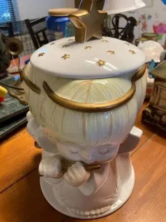 Cookie Jar / 3 musical angels halo / Hallmark