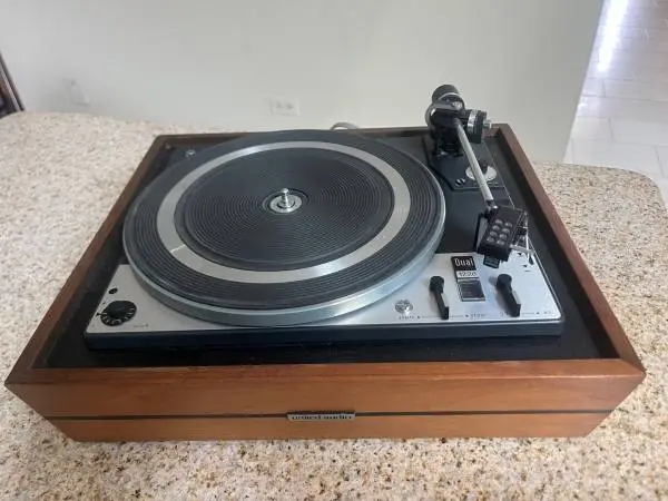 Dual 1228 Record Player Turntable
