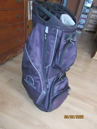 Like New Pebble Beach Golf Bag
