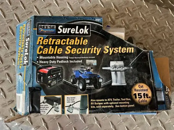 NEW Reese Retractable Lock