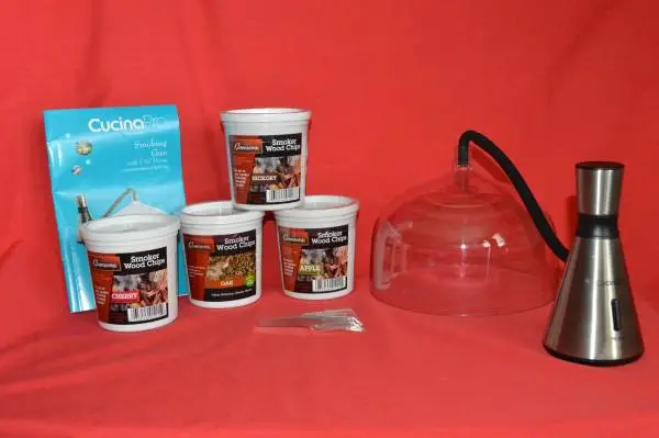 Cucina Pro Smoking Gun with 7 3/4 Dome and 4 Smoker wood Chips