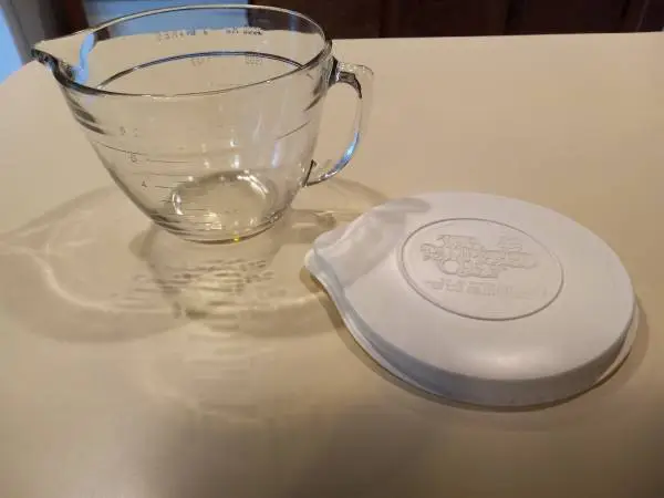 The Pampered Chef Batter Bowl with Lid