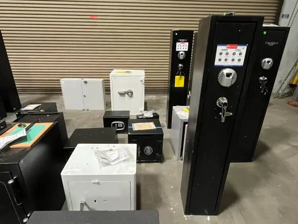 Gun Safe Home Safe Jewelry Safe Warehouse Sales in Pomona! $20 or UP
