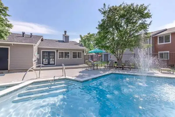 Raintree Village - Beautiful 1 bed, 1 bath in a serene setting!