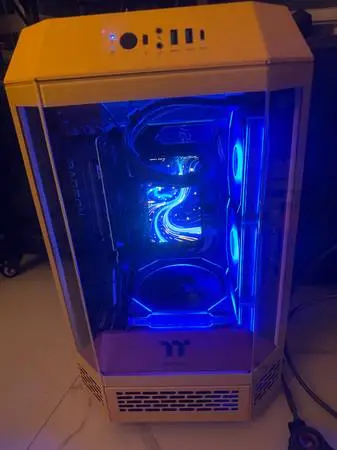 CUSTOM BUILT PC - 7800x3d , 9070 GRE, 32gb ddr5, 4tb nvme SSD (Yellow)