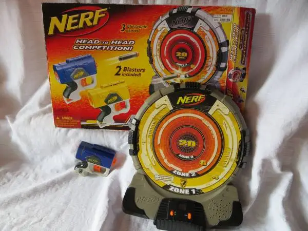 Nerf N-Strike Tech Target with blue gun works with mega rival zombie