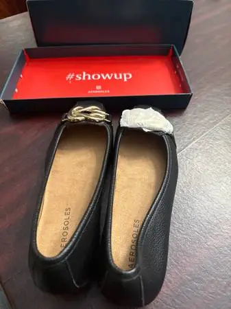 New in box Aerosoles women’s flats size 7