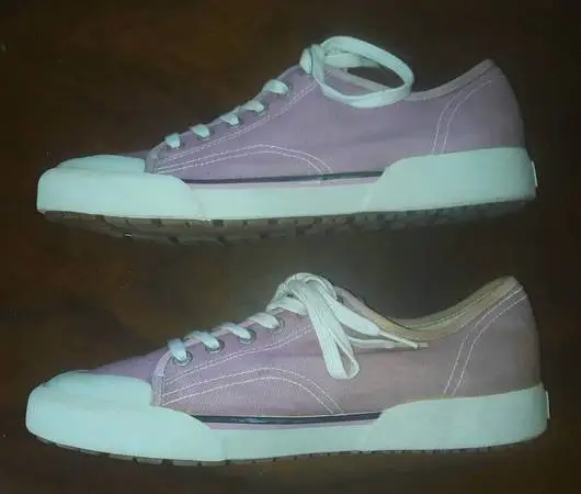 Very Nice Vintage Bass Lavender Belize Womens SZ 9.5 Sneakers