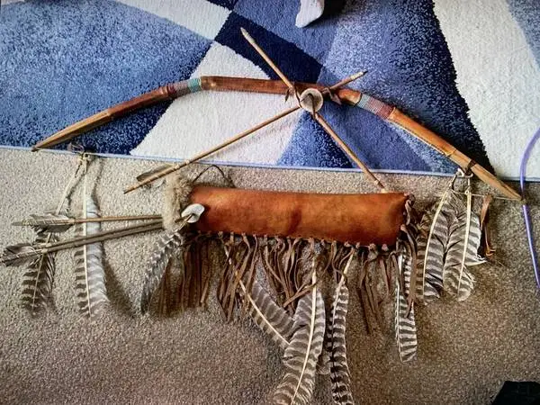 Native American Bow & Quaver/Arrows
