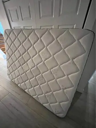 KING MATTRESS ONLY!!!! - NO FRAME!!!!