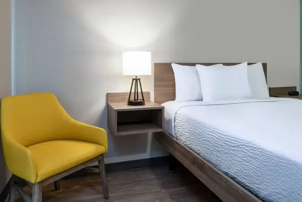 Managers Special: No Lease, No Deposit Required