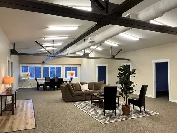Attractive Newly Remodeled Office Space Available For Lease!