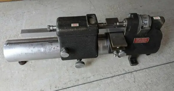 Pratt & Whitney Supermicrometer Mod. G-2100 Precision Measuring Machin
