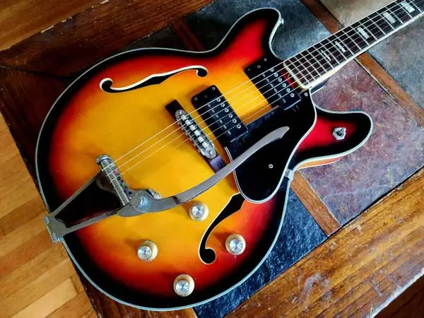 Aria Diamond 5102T semi-hollow MIJ 70s