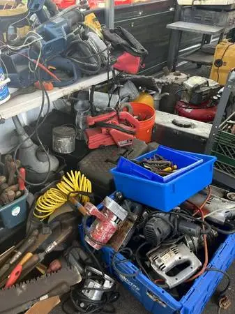 JACKIES MASSIVE TOOL & JEWELRY SALE