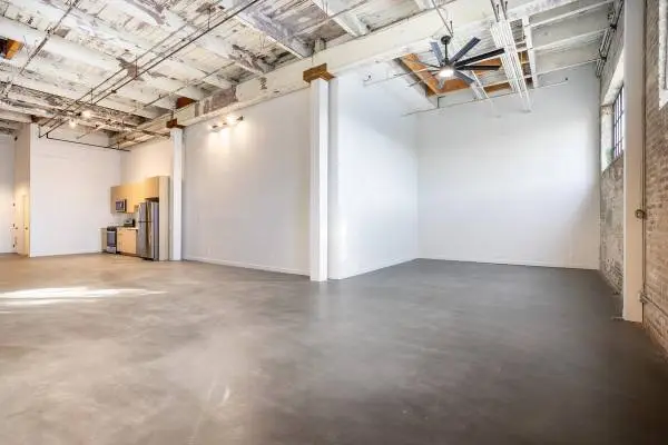 Hidden Downtown Oasis-Creative Loft Spaces for You
