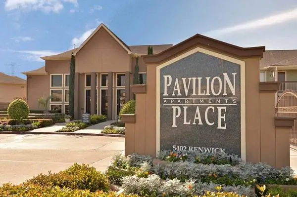 Stop by today and check out our lovely 615 sq ft, 1 bed / 1 bath!
