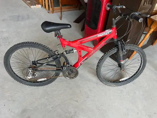 Full Suspension Mountain Bike