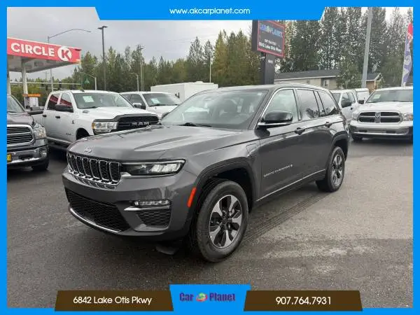 2023 Jeep Grand Cherokee 4xe - Financing Available!