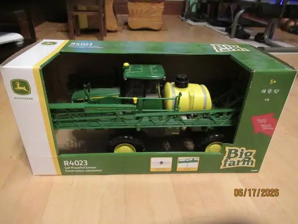 Big Farm John Deere Sprayer